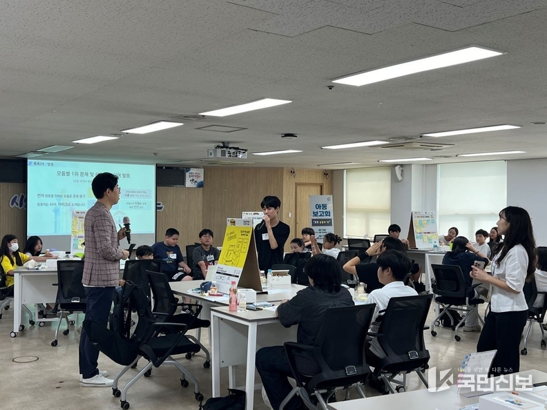 안양시는 지난 10일 시청 회의실에서 아동보고회를 열고 아동친화도시 조성 의제에 대한 아동의 다양한 의견을 수렴했다