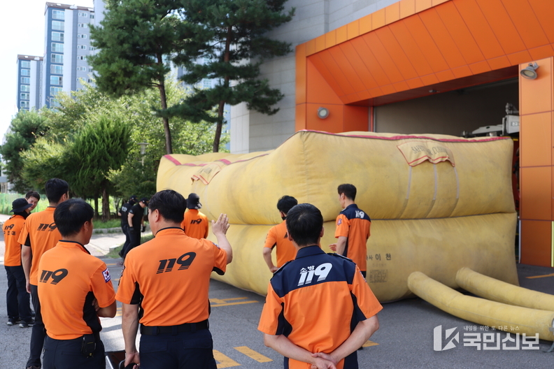 공기안전매트 점검과 조작훈련을 진행했다