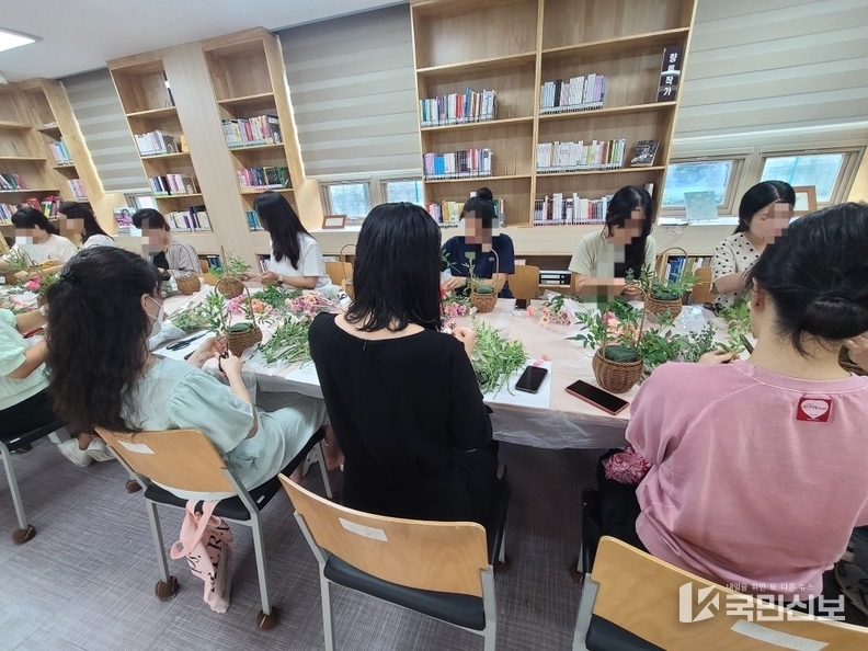 임산부와 다둥이맘을 대상으로 임신과 출산을 소중히 여기고 배려하는 사회 분위기 조성