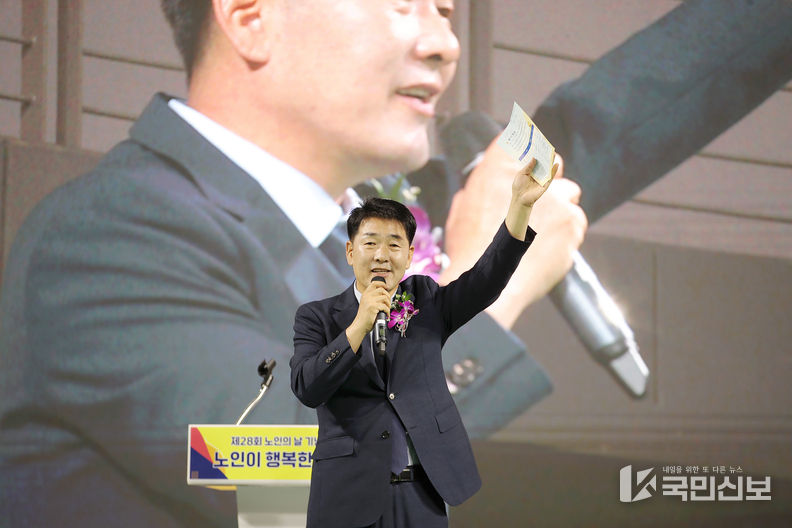  축사하는 배정수 화성시의회 의장.