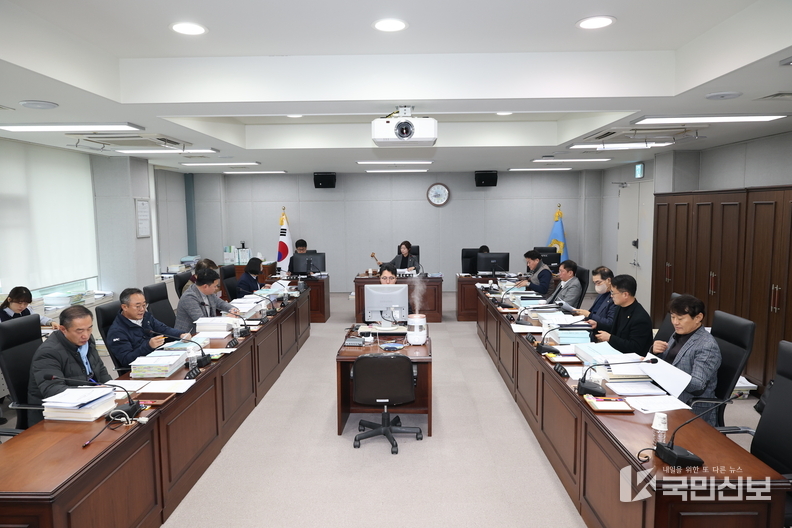 <strong>포항시의회 예산결산특별위원회, 2025년도 예산안 본격 심사 돌입.</strong>