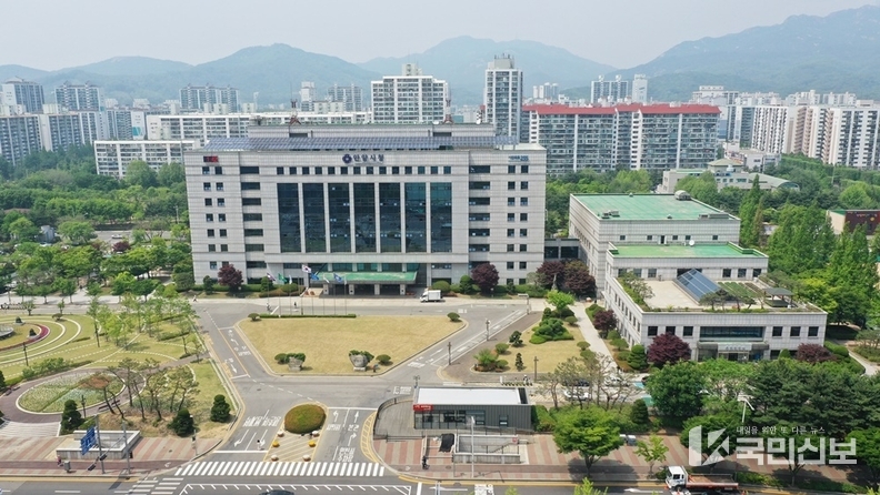 시청 청사 사진.