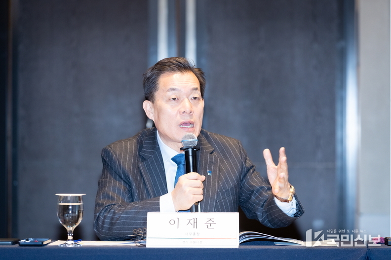 이재준 수원시장이 발언하고 있다.