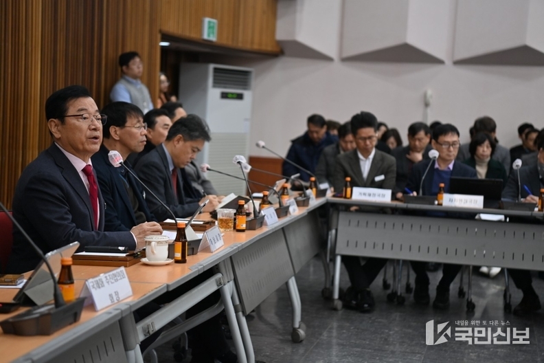 이현재 하남시장, 시민참여 주간회의서 2025년 핵심 정책과제 공유.