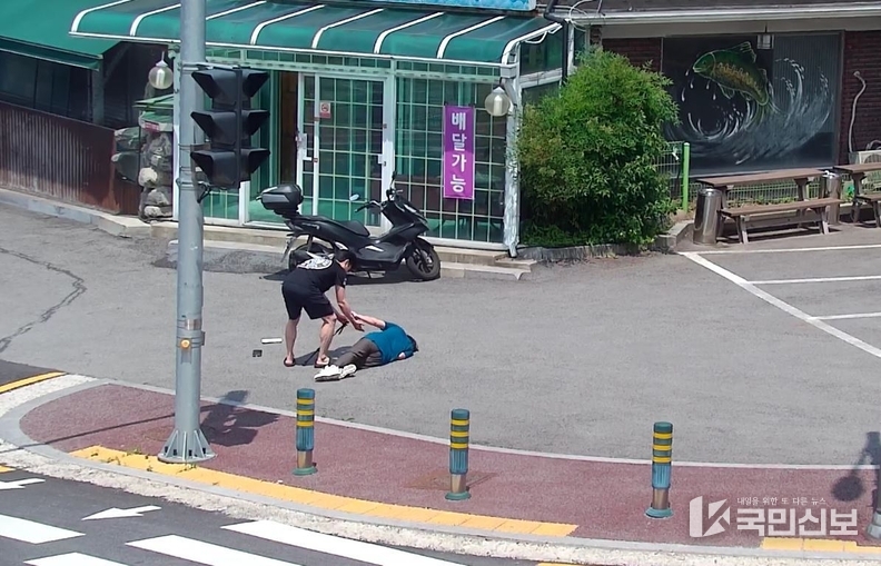 땡볕 속 쓰러진 어르신 구한 이천 시민의 빛나는 선행.