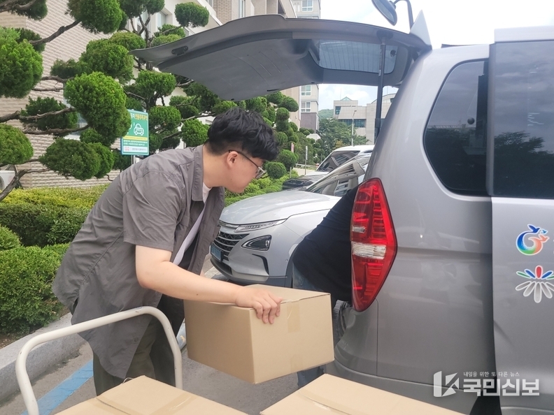 처인구에 분당우리교회서 식료품 꾸러미 200개 기탁.