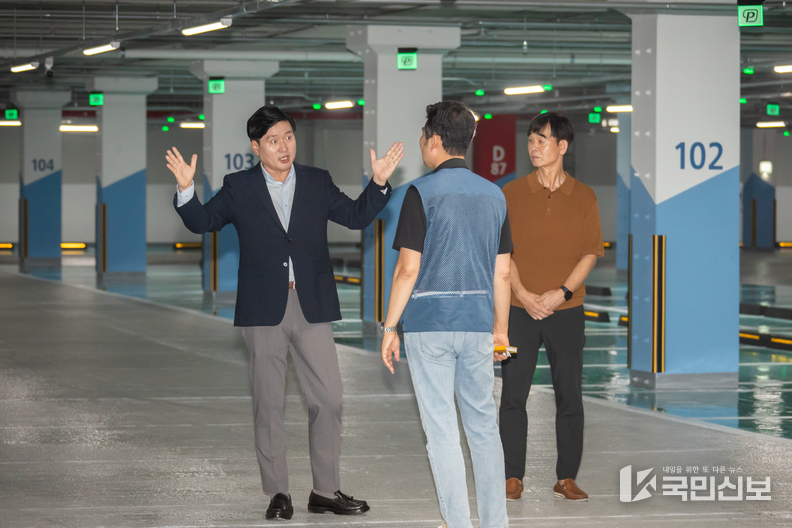 인천 서구, 청라 전기차 화재 아파트 복구 현장 재방문.
